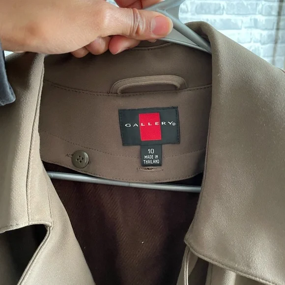 Long trench coat - Picture 2 of 4